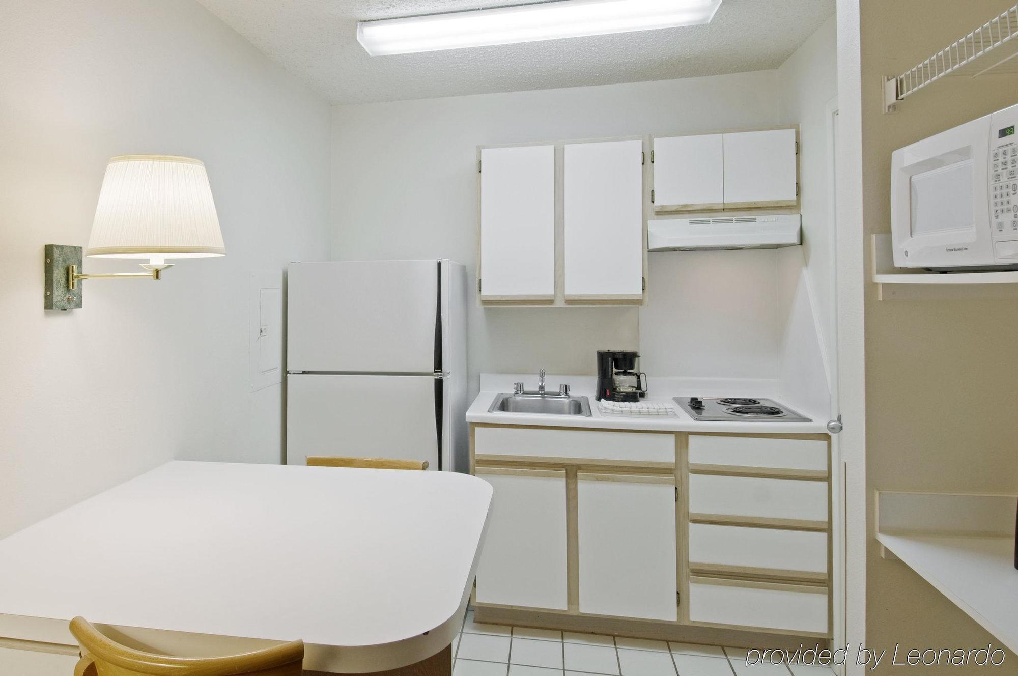 Extended Stay America Select Suites - Richmond - West End - I-64 Short Pump Rom bilde